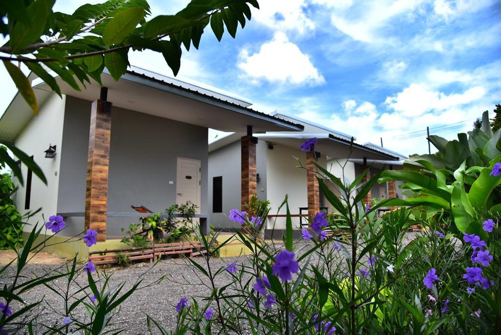 Hotel The House At Pranburi Exterior foto